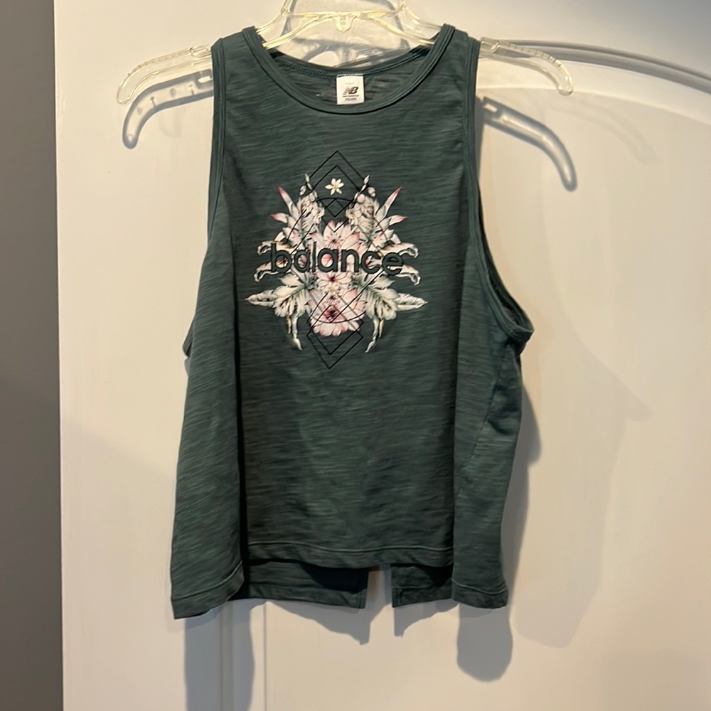 Size Large New Balance tee